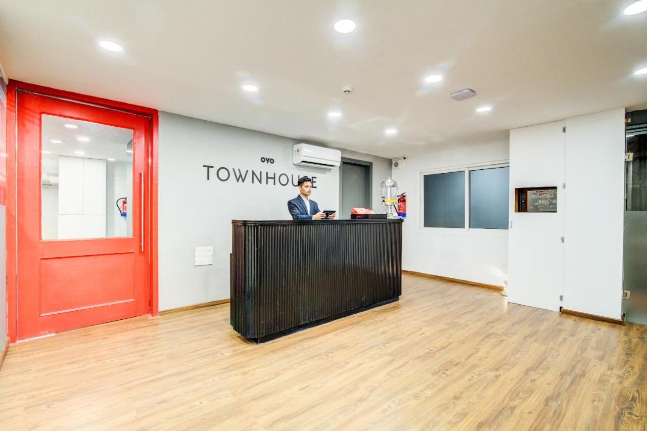Oyo Townhouse 104 Koramangala Maharaja Signal Hotel Bengaluru Kültér fotó